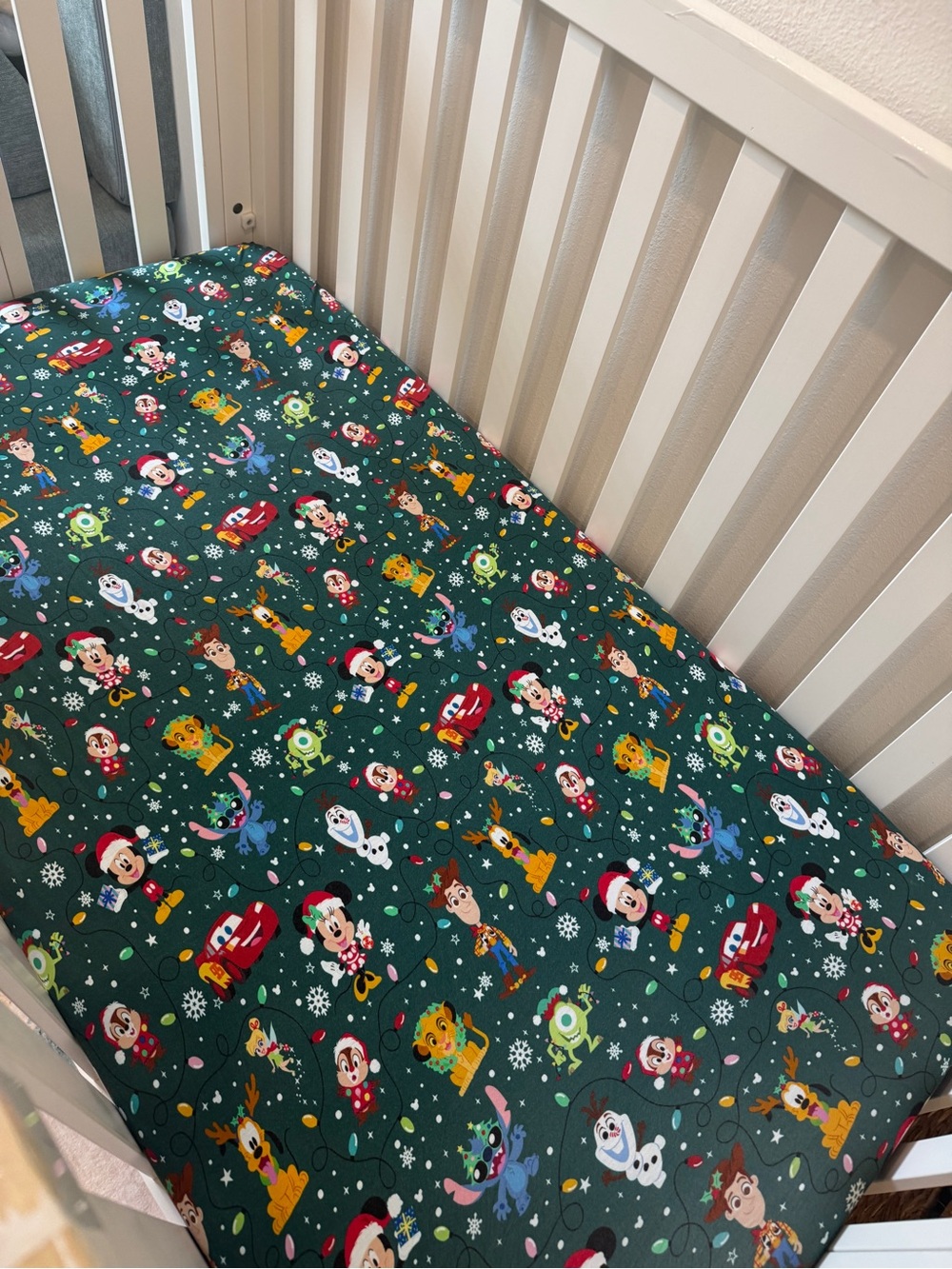 Disney Little Sleepies Christmas Crib Sheet